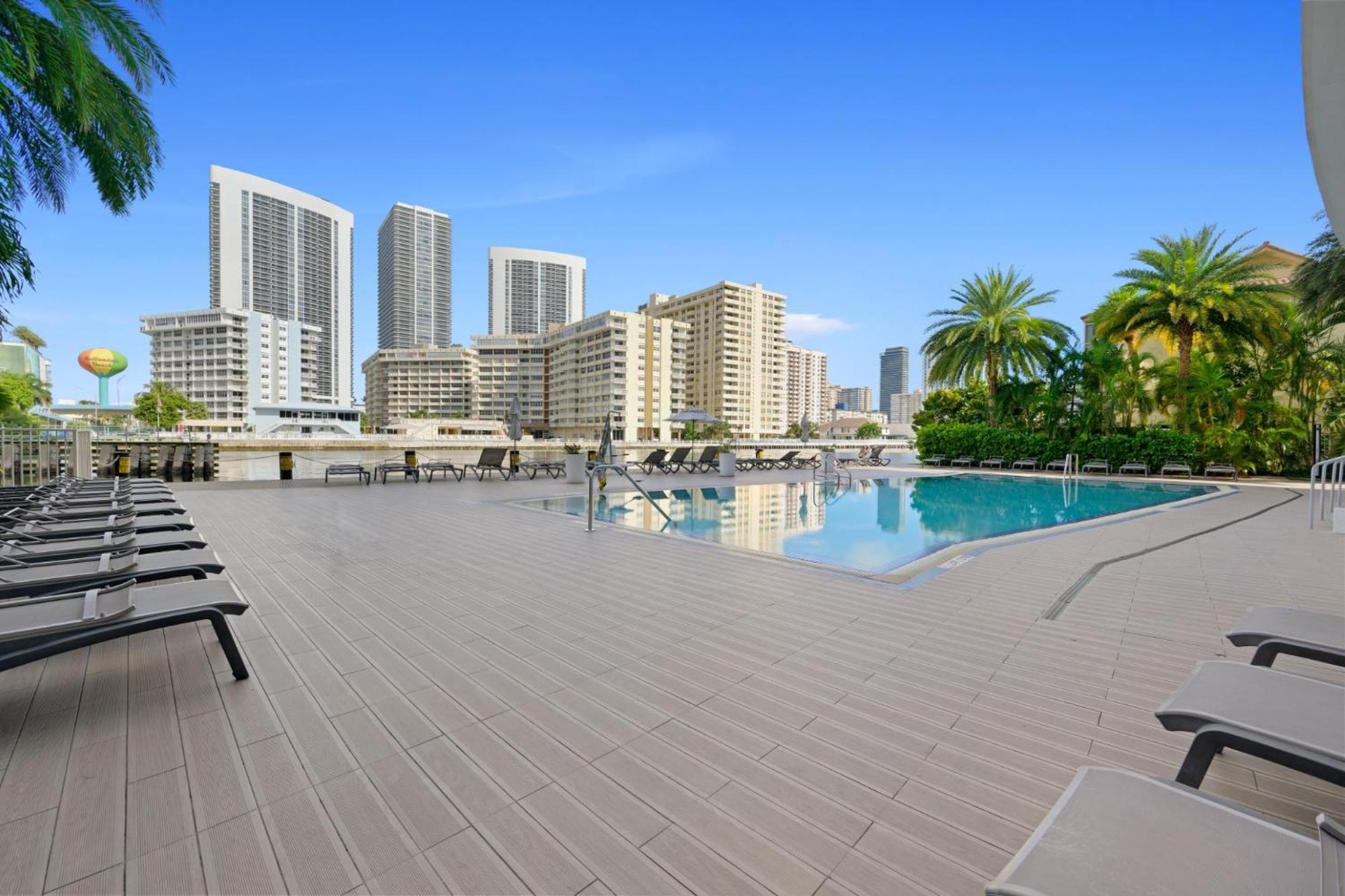 Hallandale Sky Water View Hallandale Beach Εξωτερικό φωτογραφία